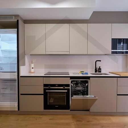 Cervantes - Apartamento A Estrenar Con Parking Gijon Bagian luar foto