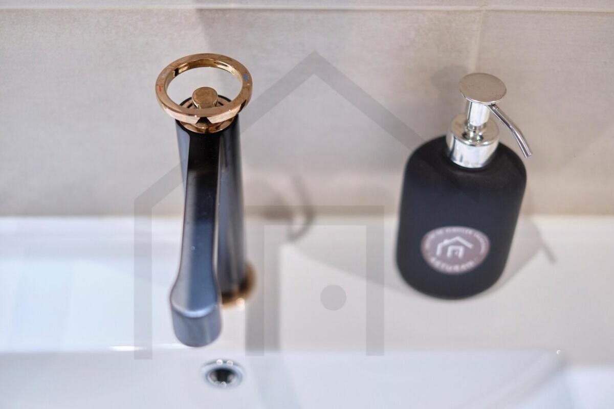 Cervantes - Apartamento A Estrenar Con Parking Gijon Bagian luar foto