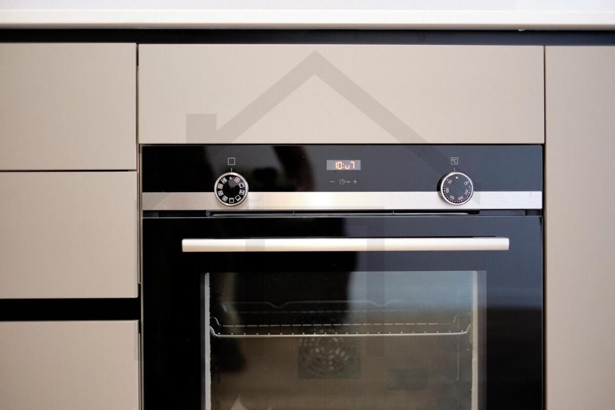 Cervantes - Apartamento A Estrenar Con Parking Gijon Bagian luar foto