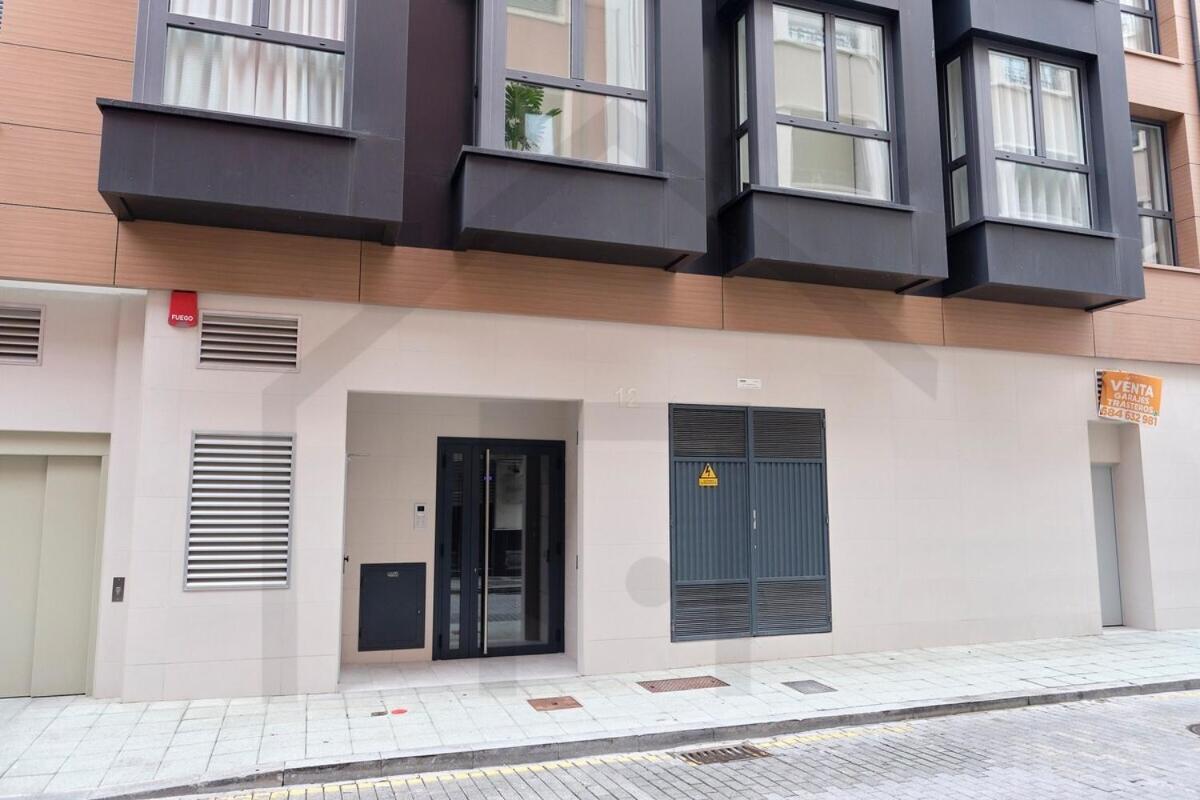 Cervantes - Apartamento A Estrenar Con Parking Gijon Bagian luar foto