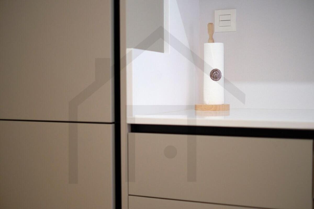 Cervantes - Apartamento A Estrenar Con Parking Gijon Bagian luar foto