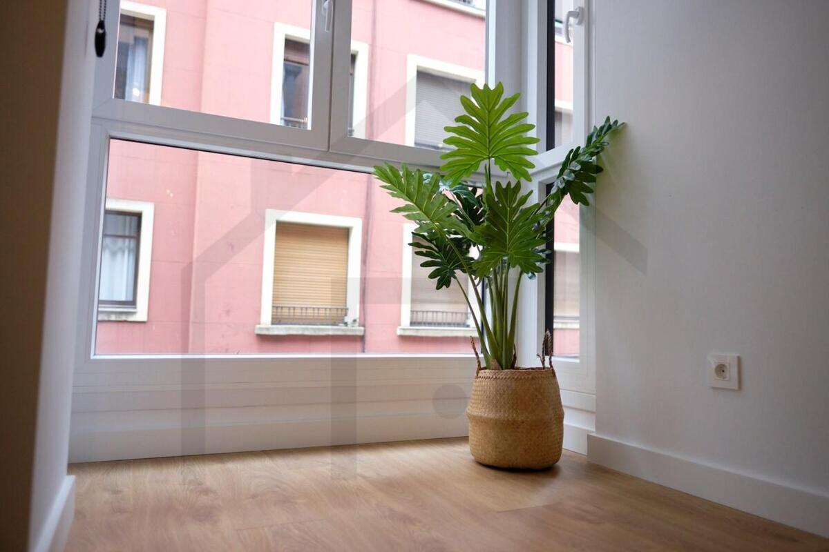 Cervantes - Apartamento A Estrenar Con Parking Gijon Bagian luar foto