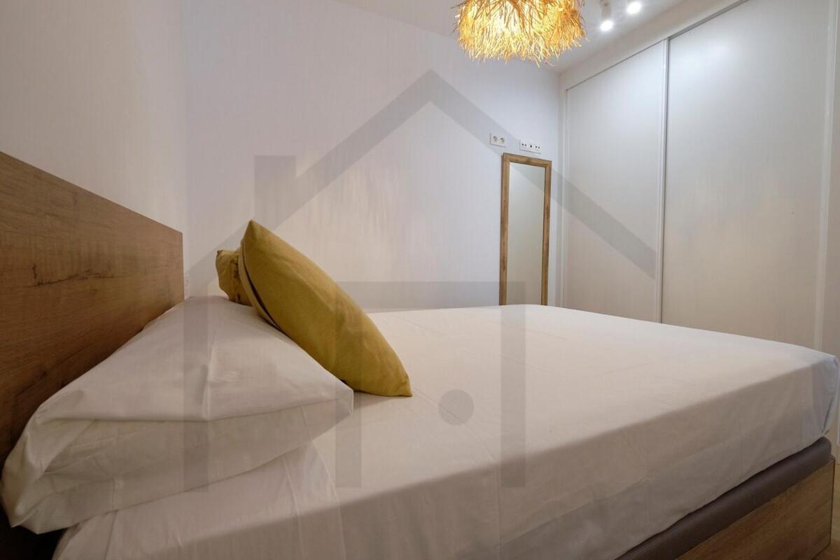 Cervantes - Apartamento A Estrenar Con Parking Gijon Bagian luar foto