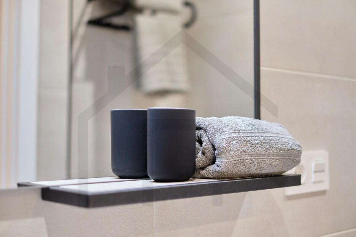 Cervantes - Apartamento A Estrenar Con Parking Gijon Bagian luar foto