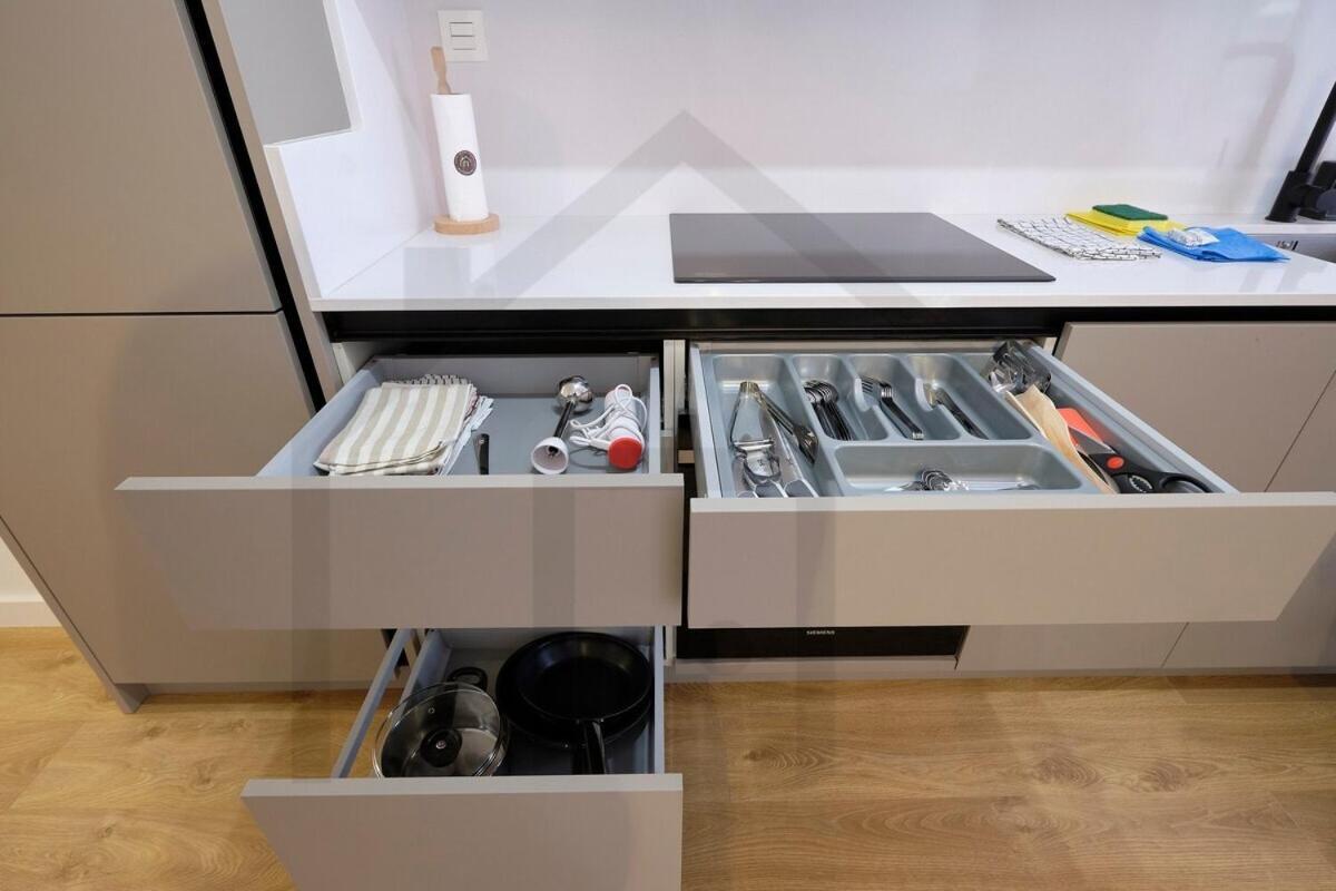 Cervantes - Apartamento A Estrenar Con Parking Gijon Bagian luar foto